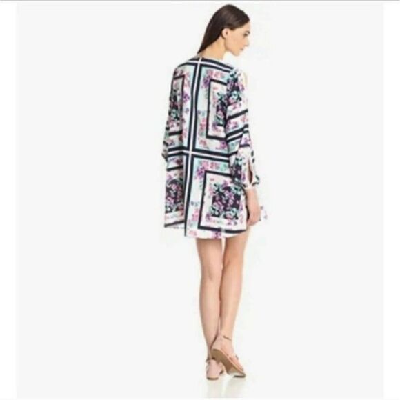 Lovers and Friends Mini Dress Size Medium Scarf Print - Picture 2 of 8